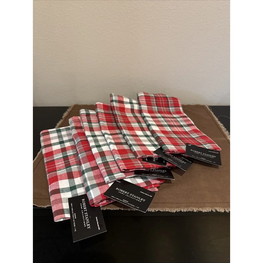 Holiday Plaid Napkins Lot of 6 - 18
